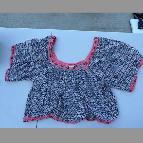 Aéropostale Square Neck Cute Flowy Crop Top (Size: M) - Picture 2 of 4